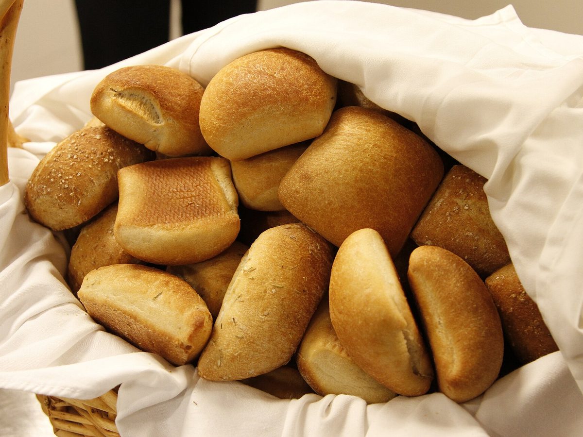 Corbeille de pains au seigle